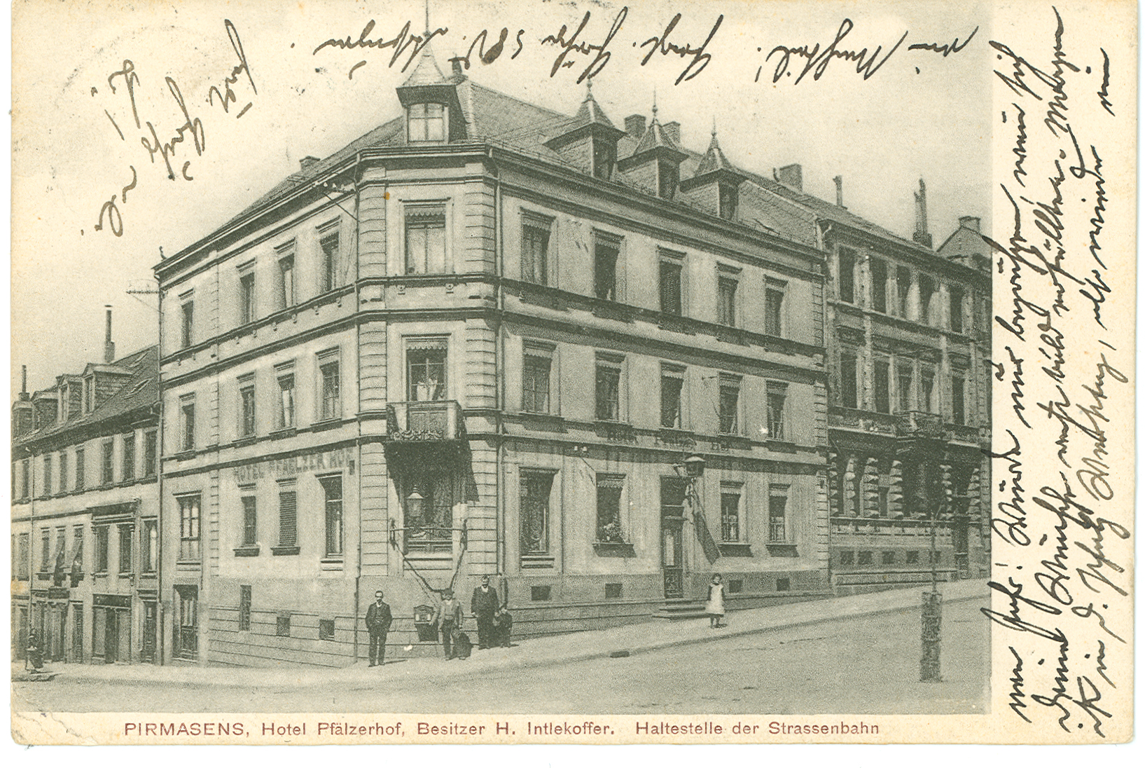 Im Lokal Pfälzer Hof trafen sich die Gründer des Vereins am 7. April 1925 zur Gründung des „Vereins für Heimatkunde“ Im Lokal Pfälzer Hof trafen sich die Gründer des Vereins am 7. April 1925 zur Gründung des „Vereins für Heimatkunde“