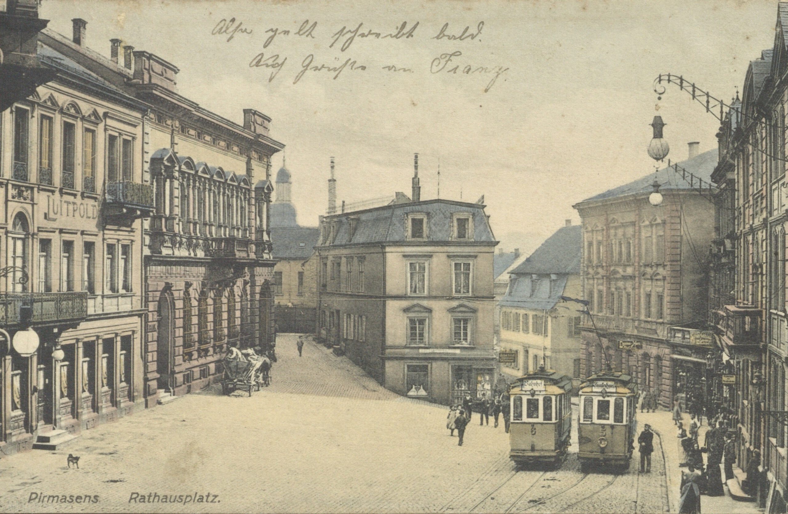 Schlossplatz Pirmasens: Das Gebäude des Bankhauses Schneider & Cie. (rechts neben dem Café Luitpold)